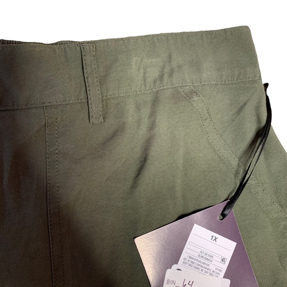 NWT Ava & Viv Olive Green Shorts - Picture 3 of 7